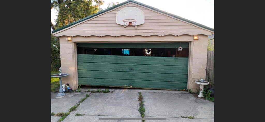 garage door repair before image