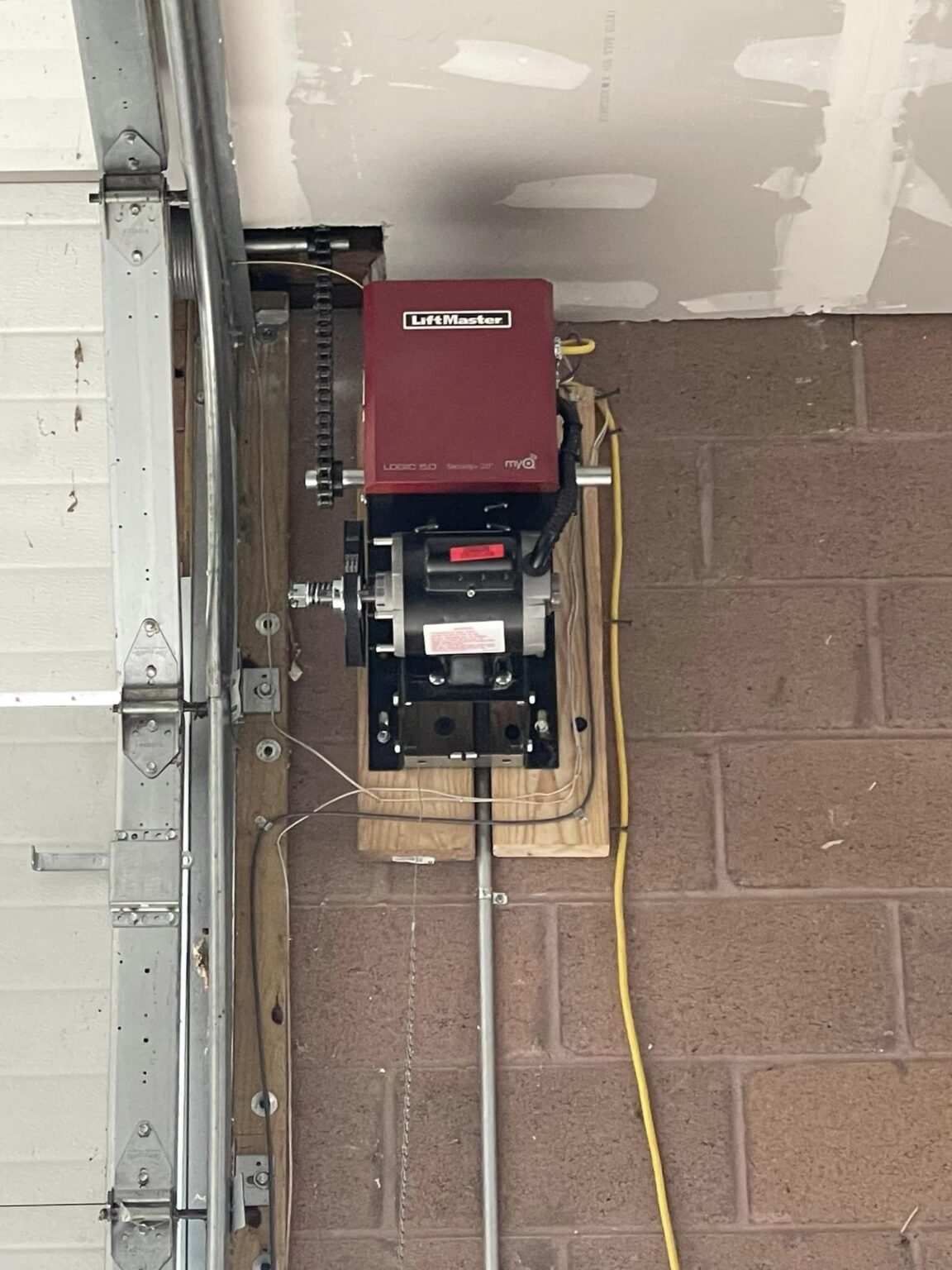 LiftMaster Garage Door Openers Near Brownstown, MI