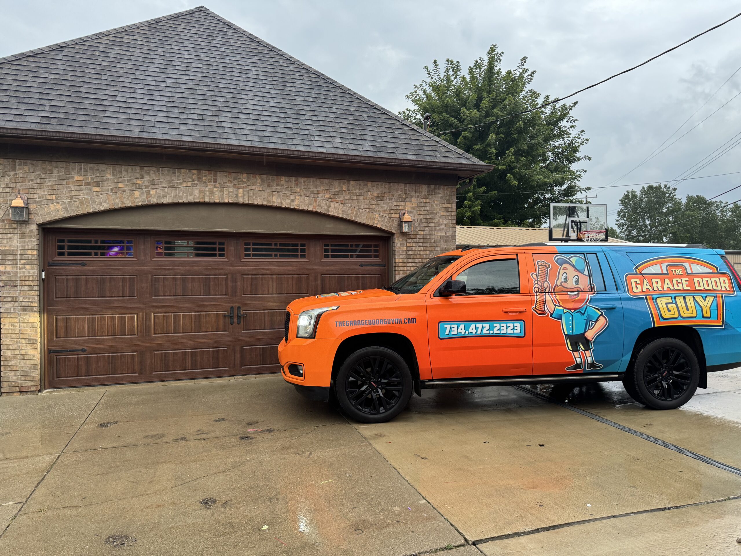 Garage Door Services Near You in Riverview, Canton, Livonia, and the greater Detroit, MI area.